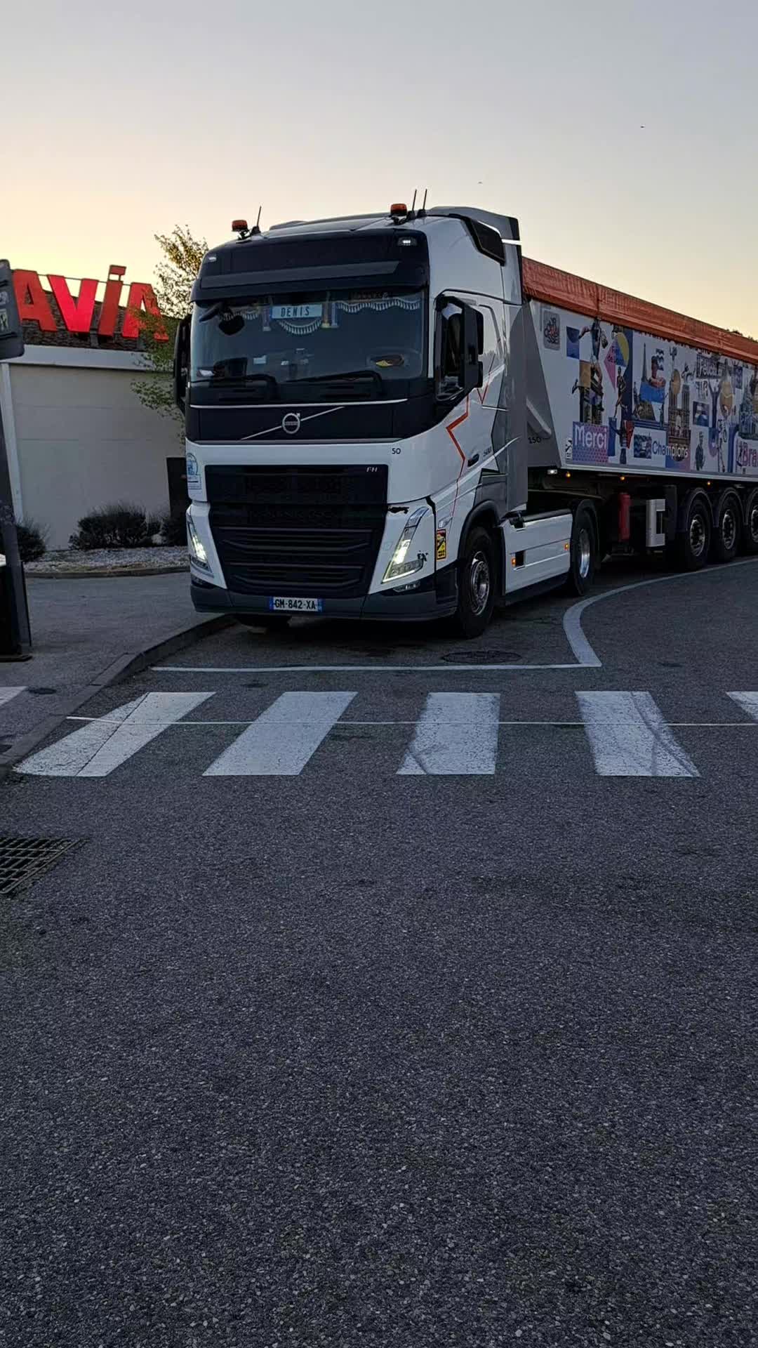 @Denis Bogdan