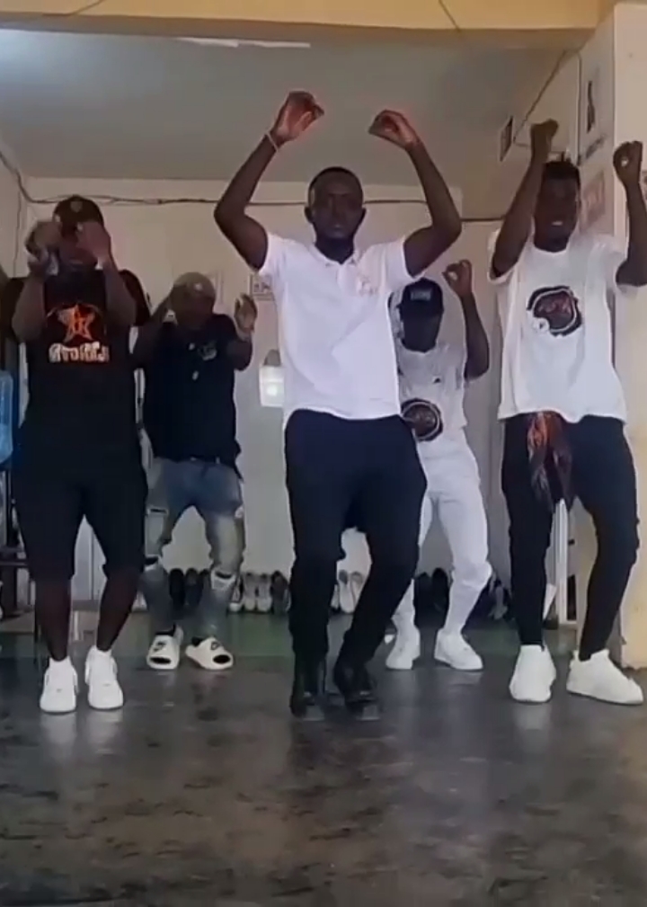 @Dancewithmvunajiofficial