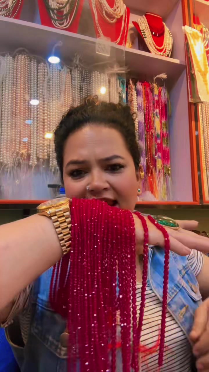 @🧿Divya thakuri 🧿( designer )