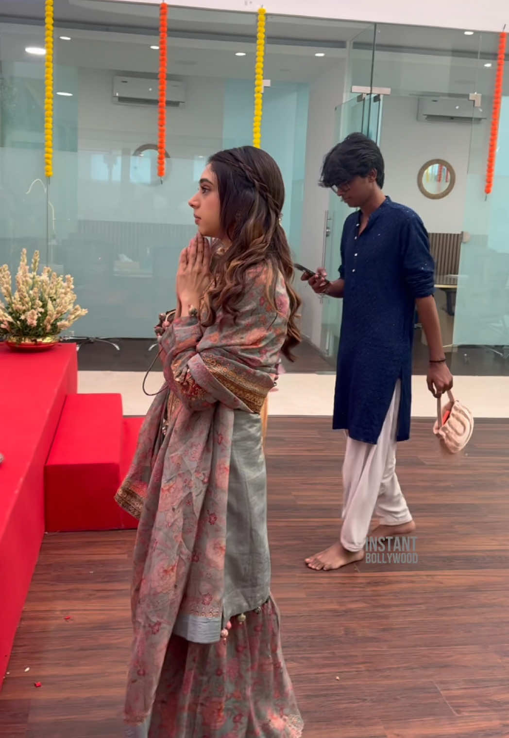 @Instant Bollywood