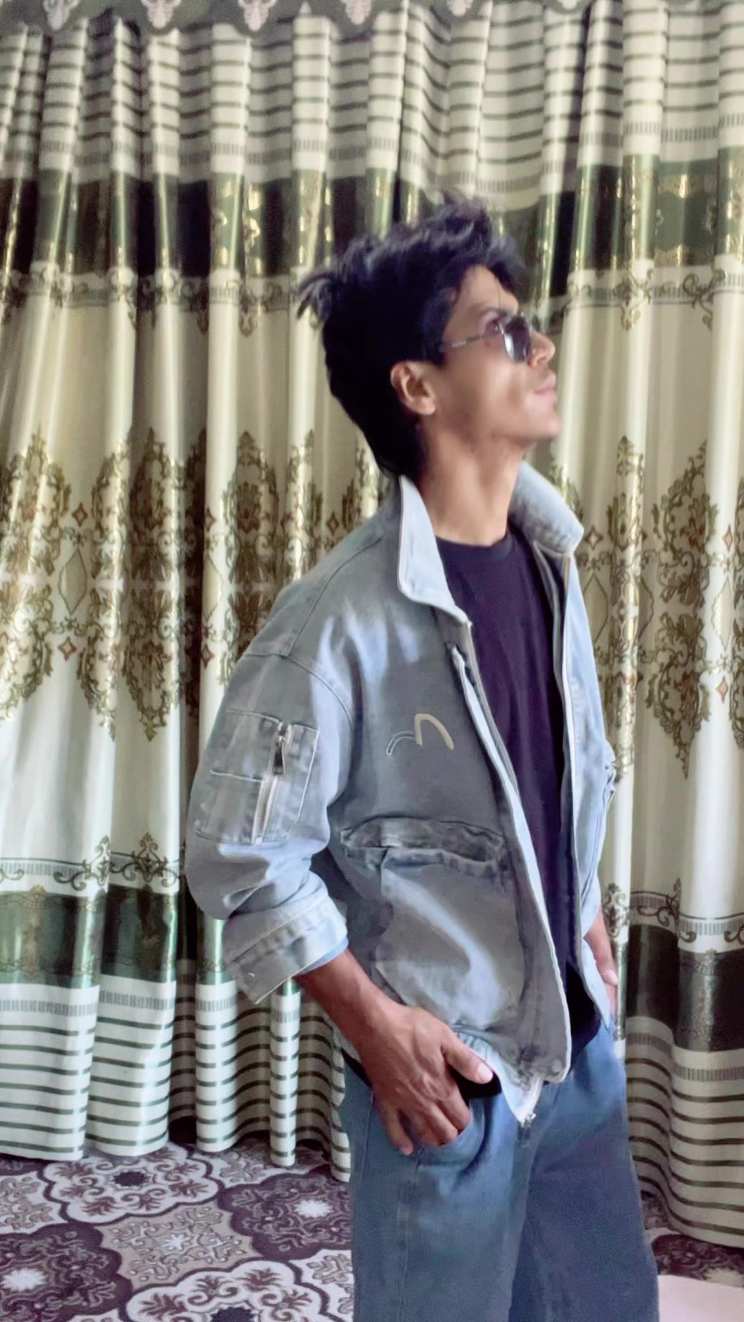 @UZBSHAHRUKH_✅