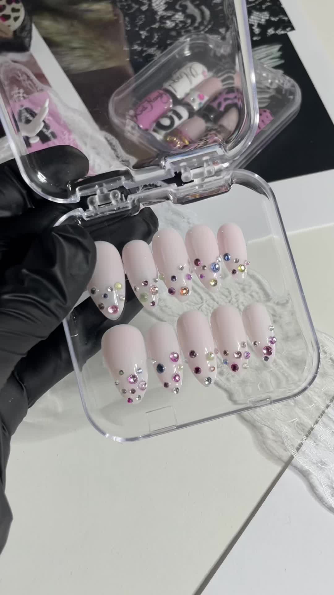 @archivewrlnailz