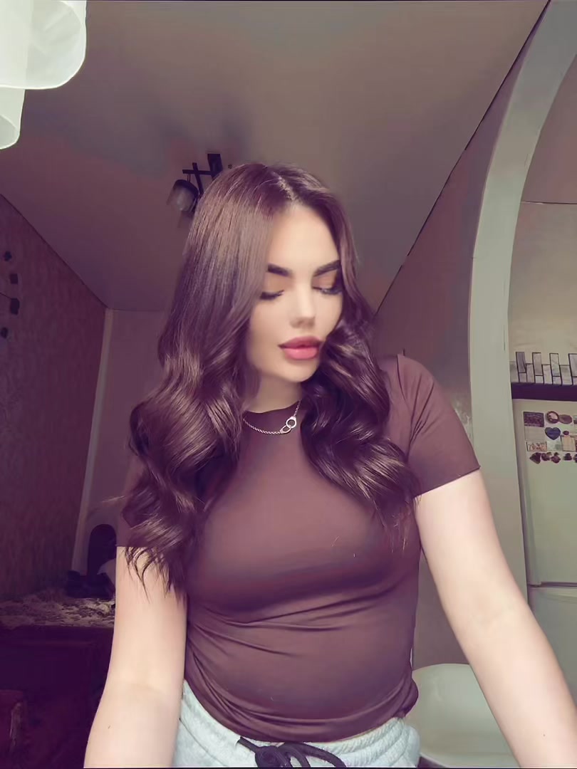 @🥥𝑽 𝑰 𝑲 𝑨🥥