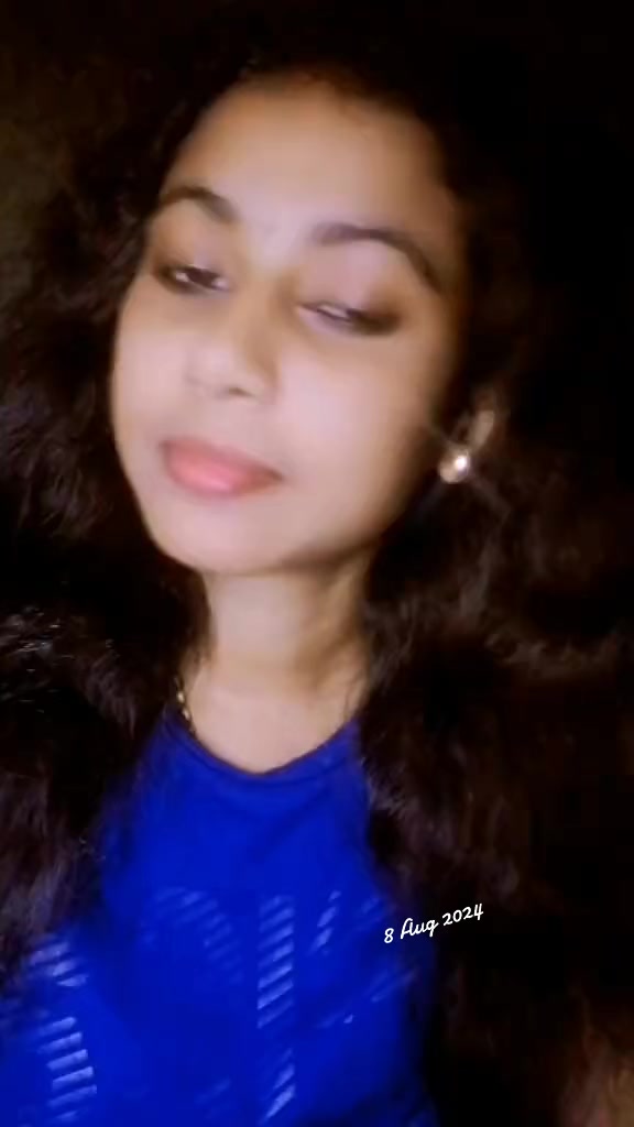 @Monisha 💞