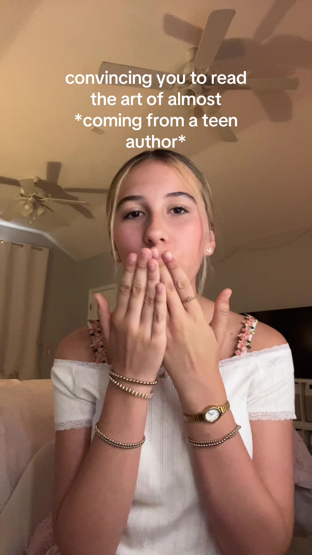 @Sophie Schweim | Author