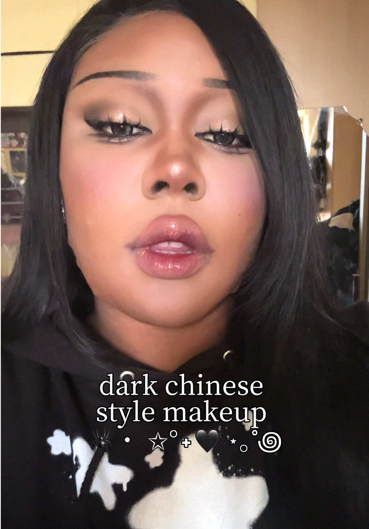 @valiinette