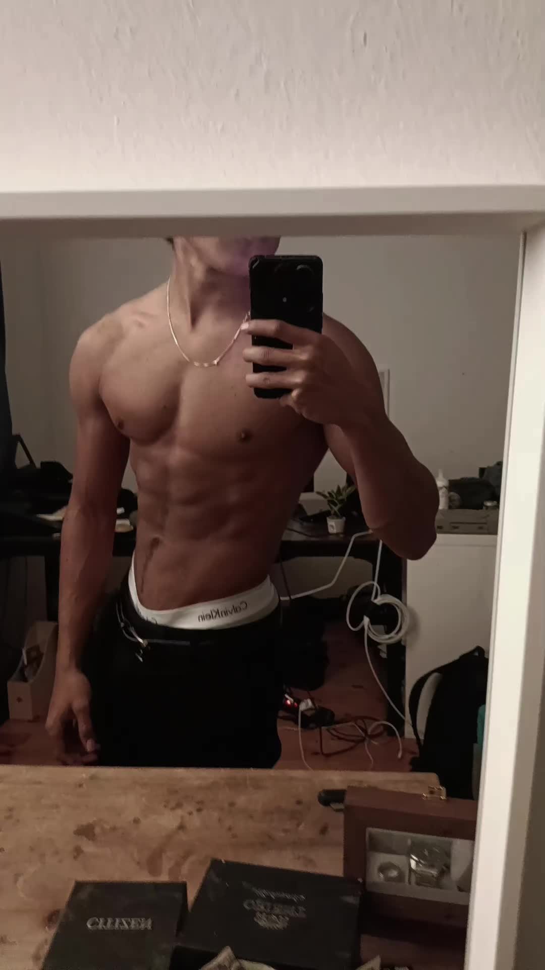 @Mikthenics08