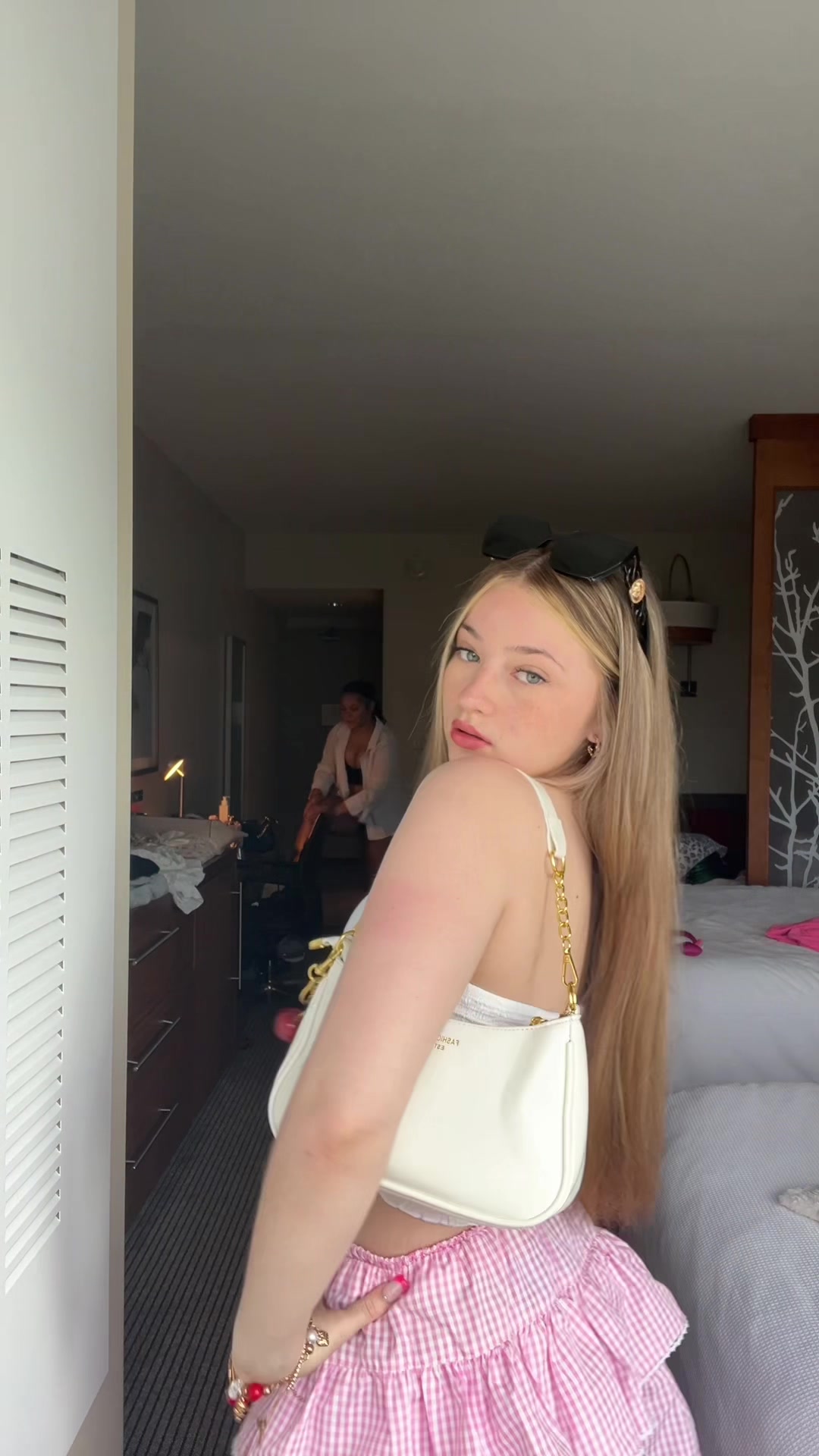 @Mia