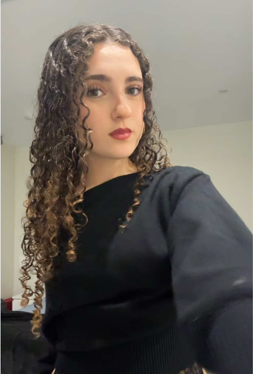 @oliivia