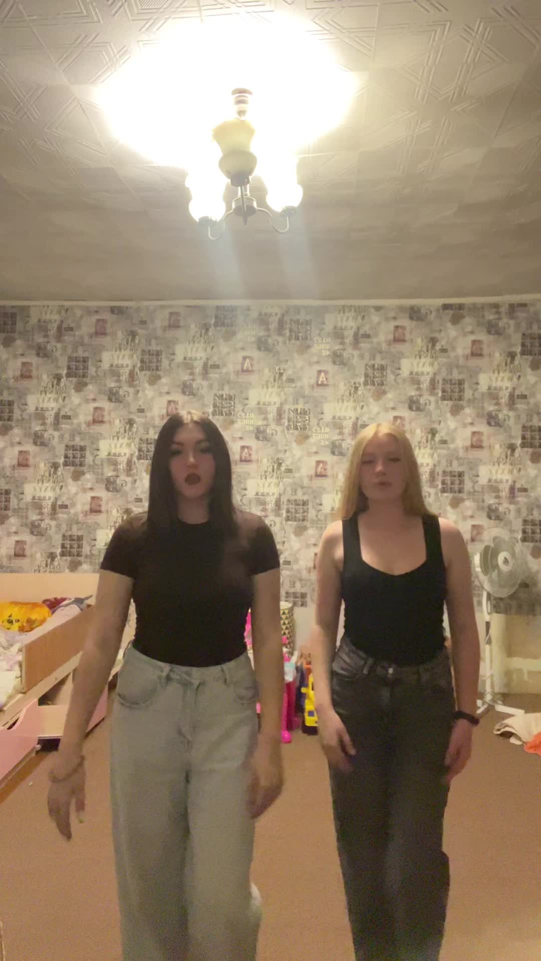 @Алинка