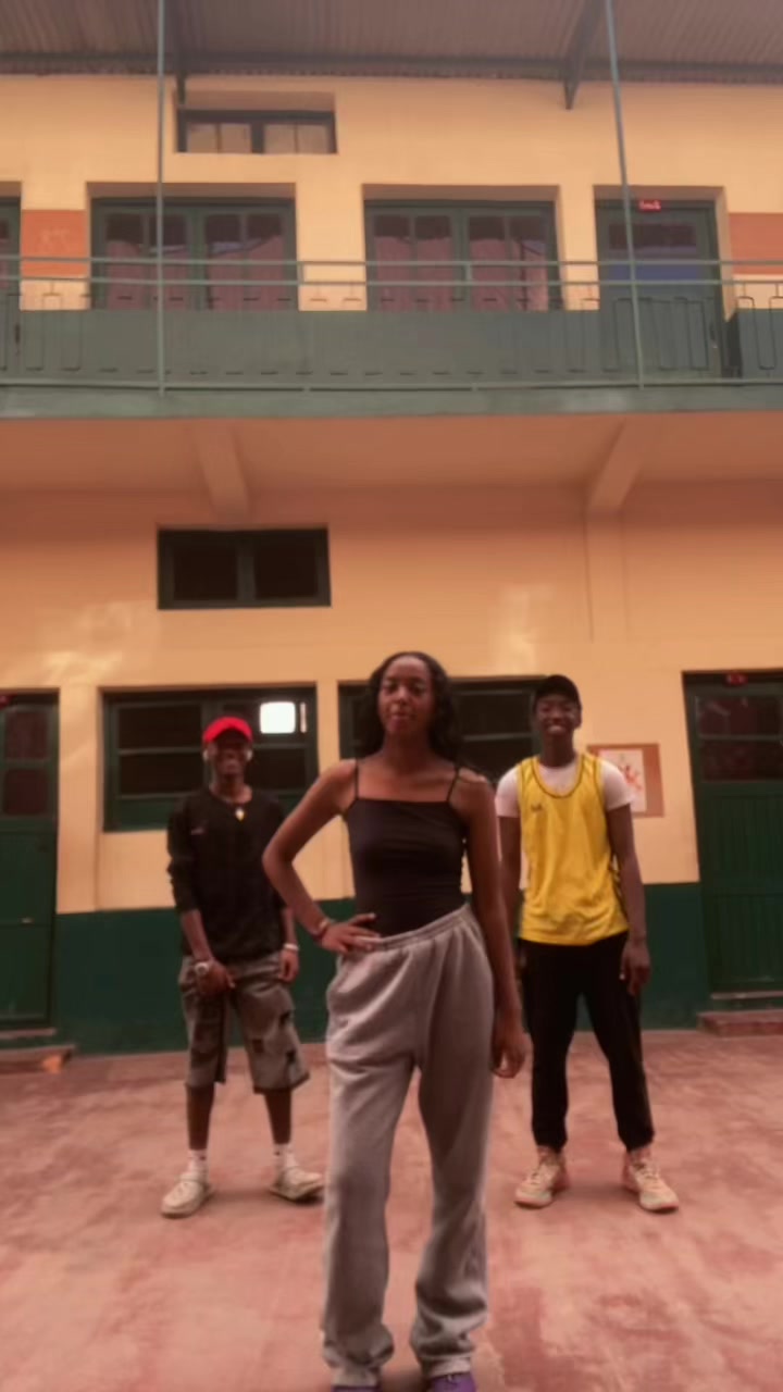 @Mon&agrave;aaaa