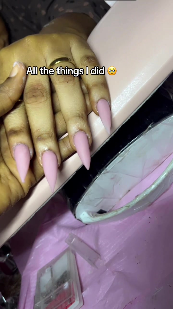 @Owerri~Nail and Lash Tech💅🏻