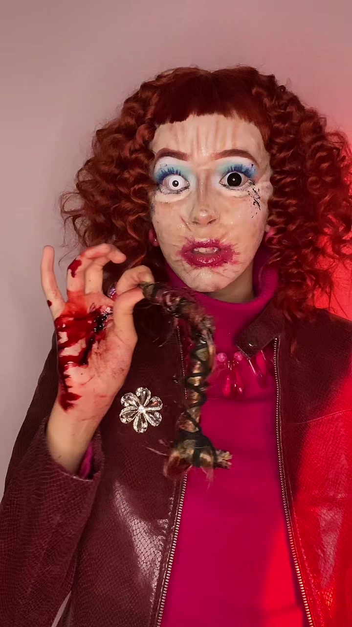 @adragfullofwhimsy