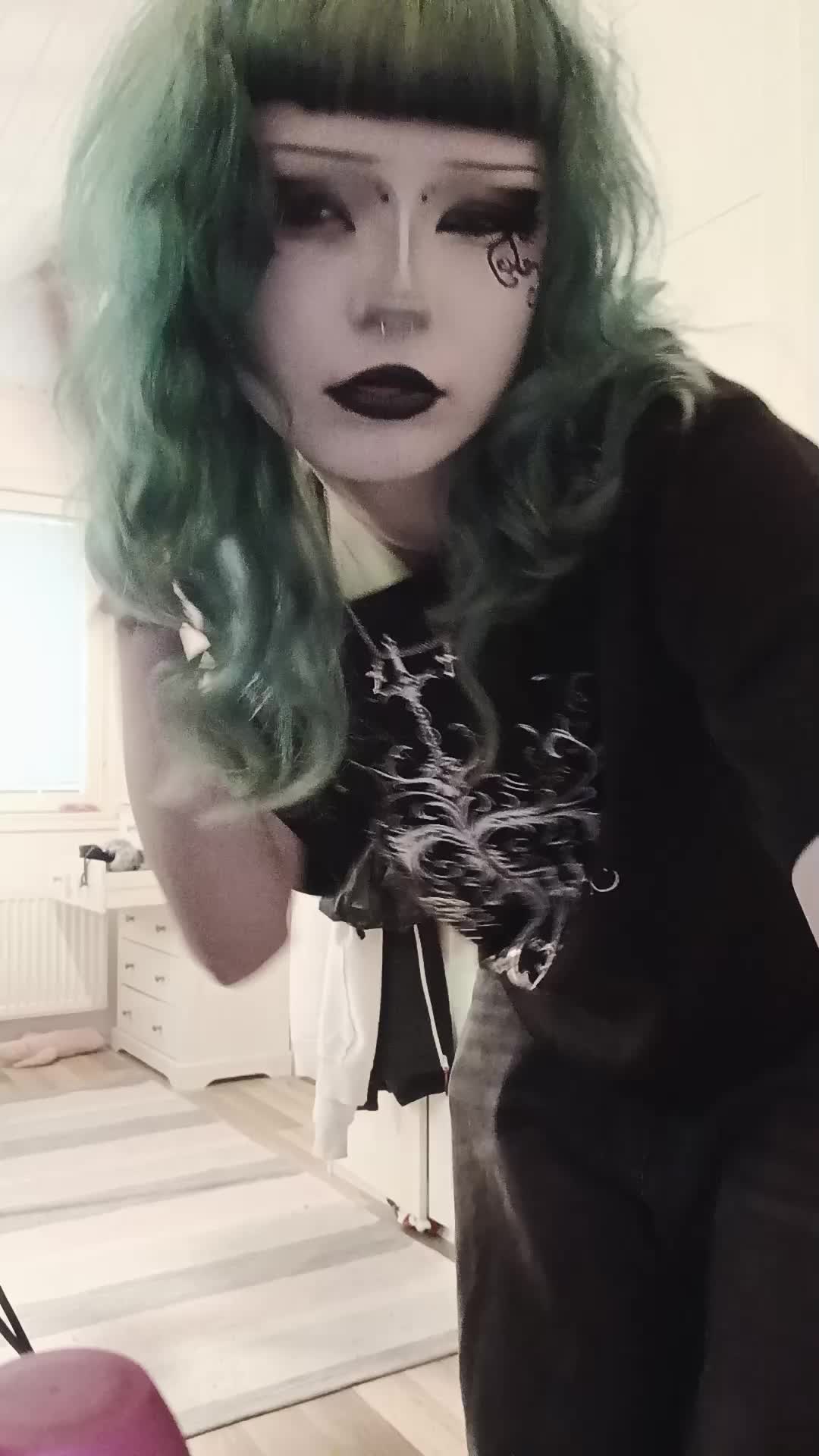 @🦇eronica