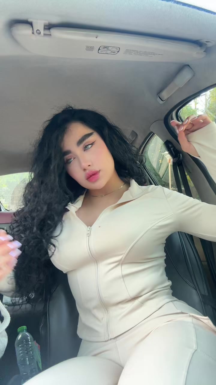 @sarehcurllly