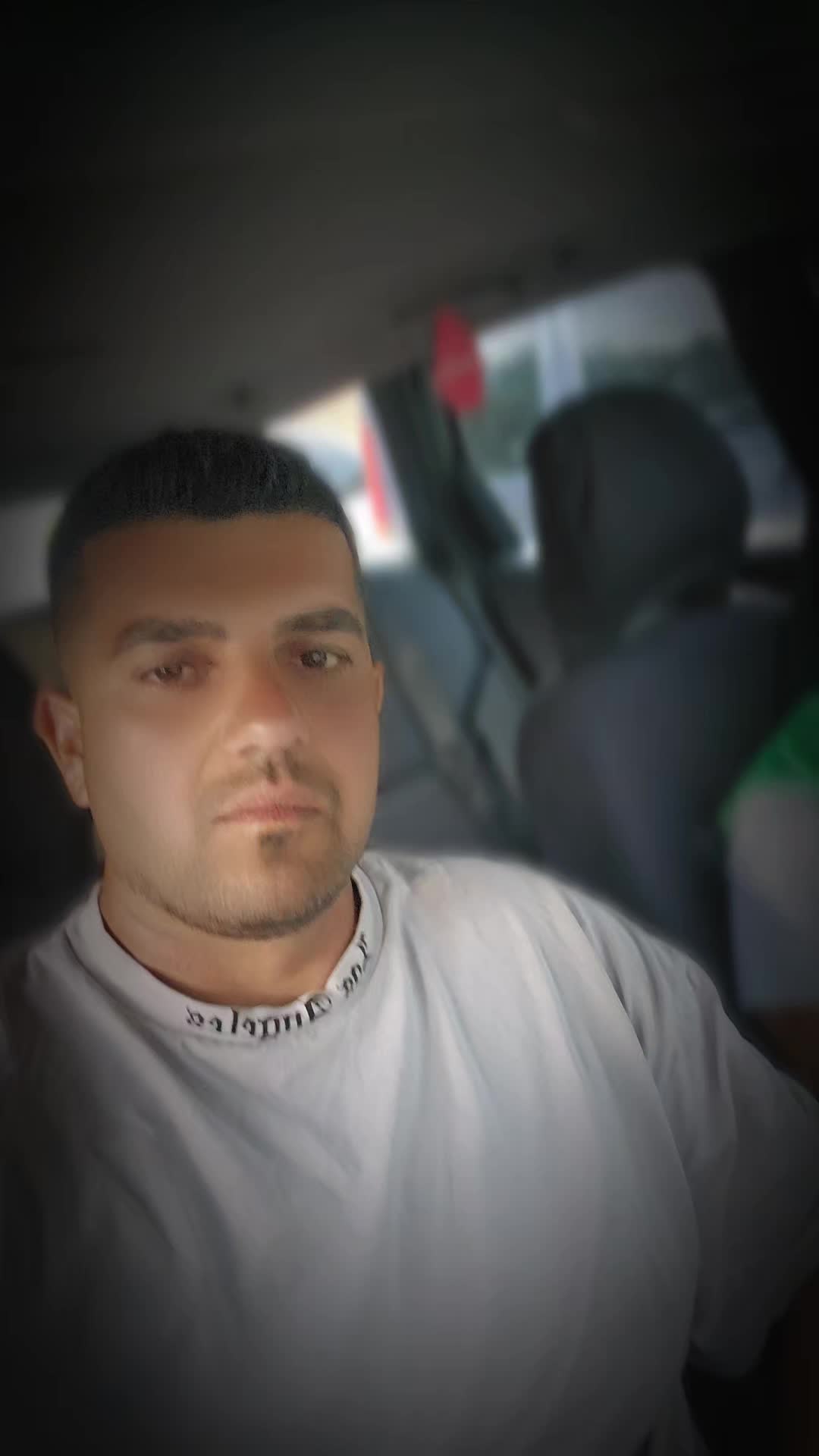@Janos Moldovan