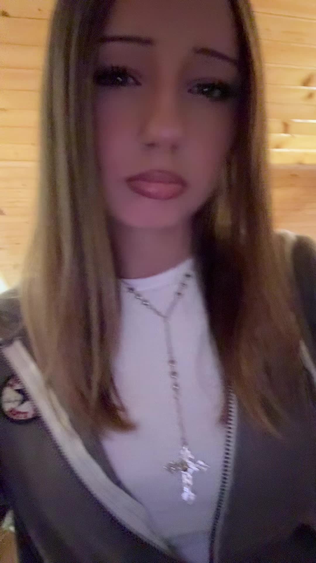 @agisia✨