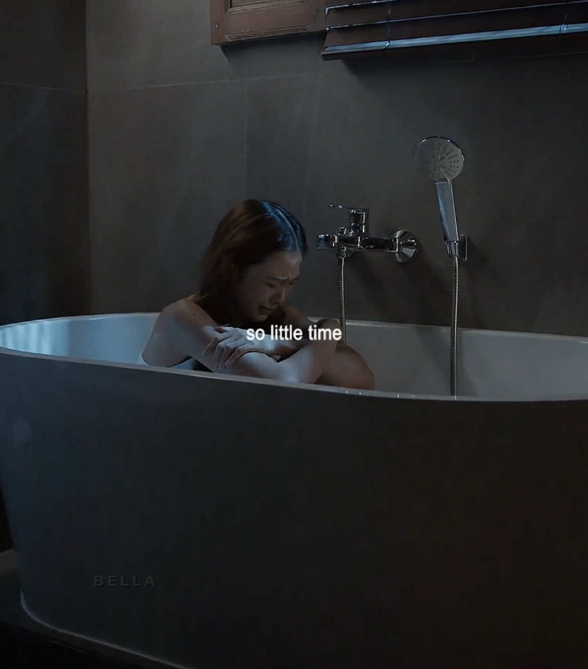 @bella