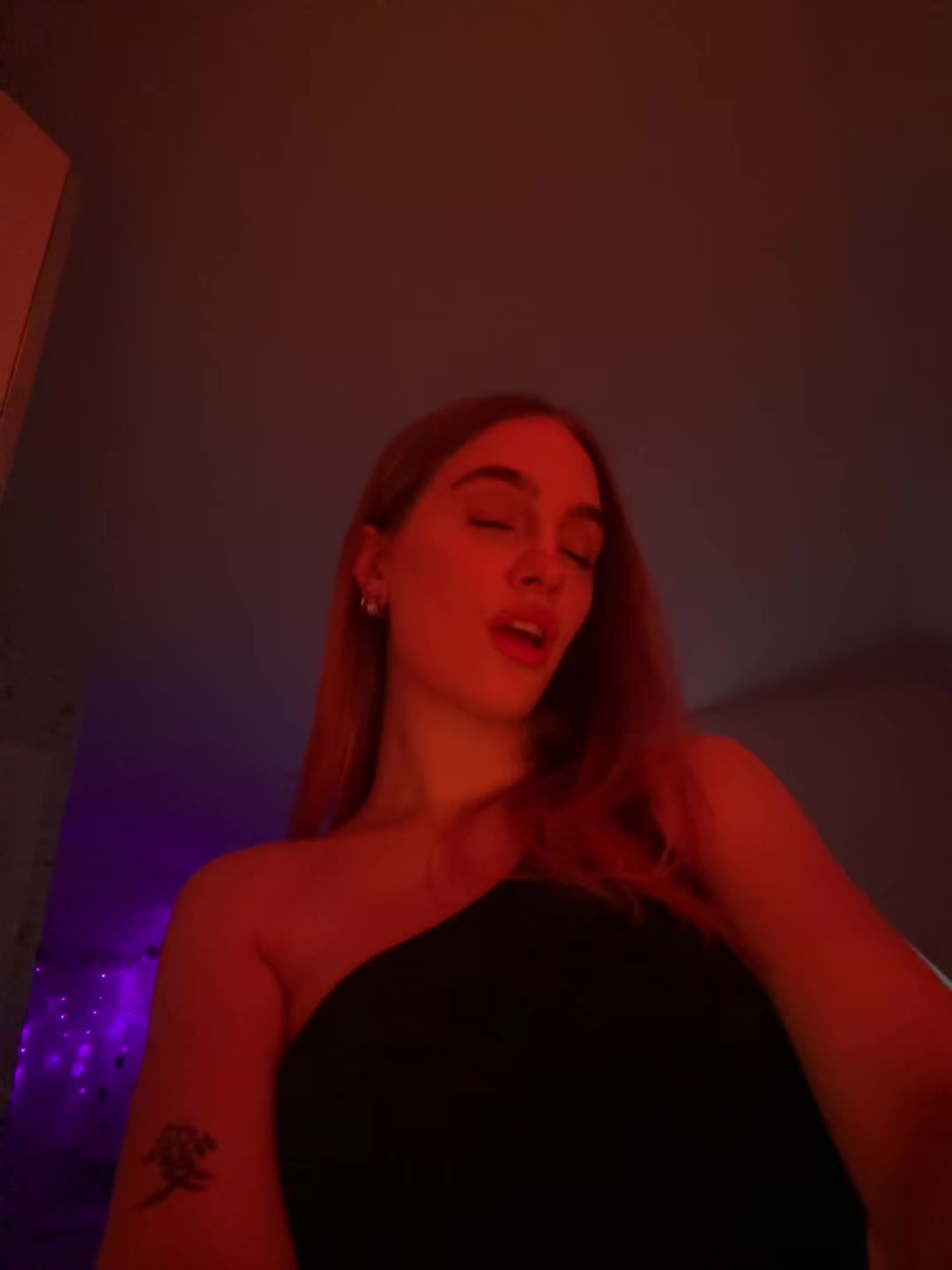 @melodynika