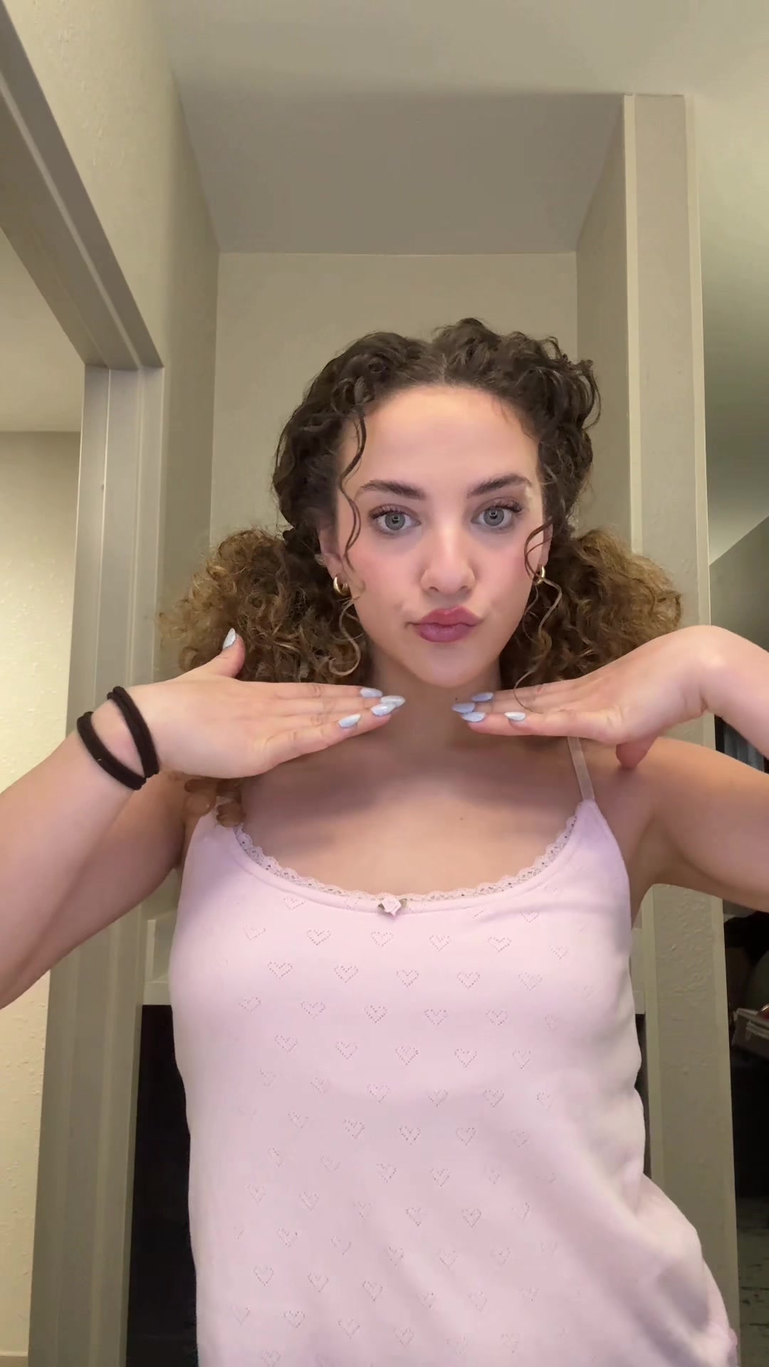 @Sofie Dossi