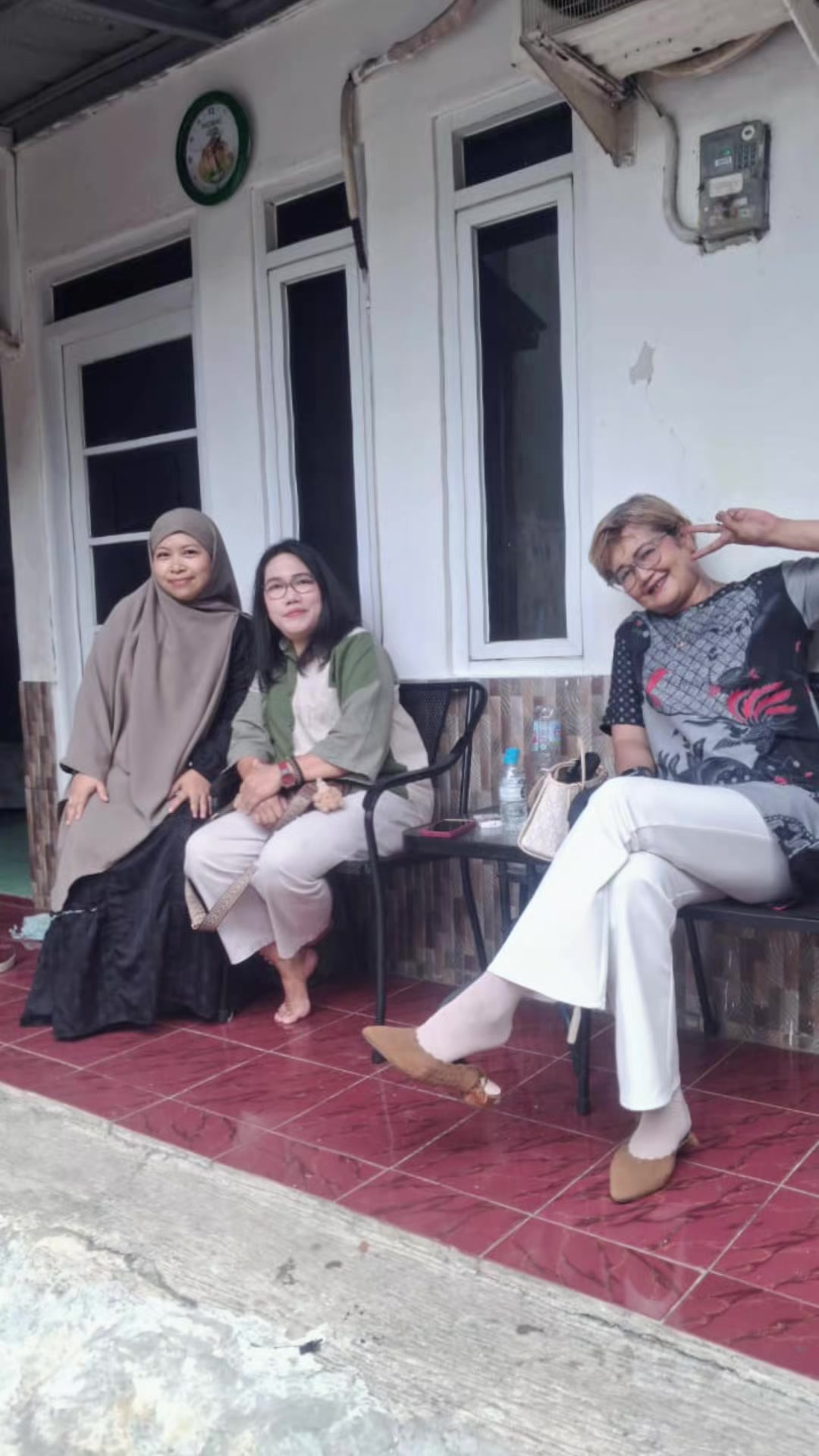 @Iis Rosita.,S.Tr.Keb.,Bdn.,CHt