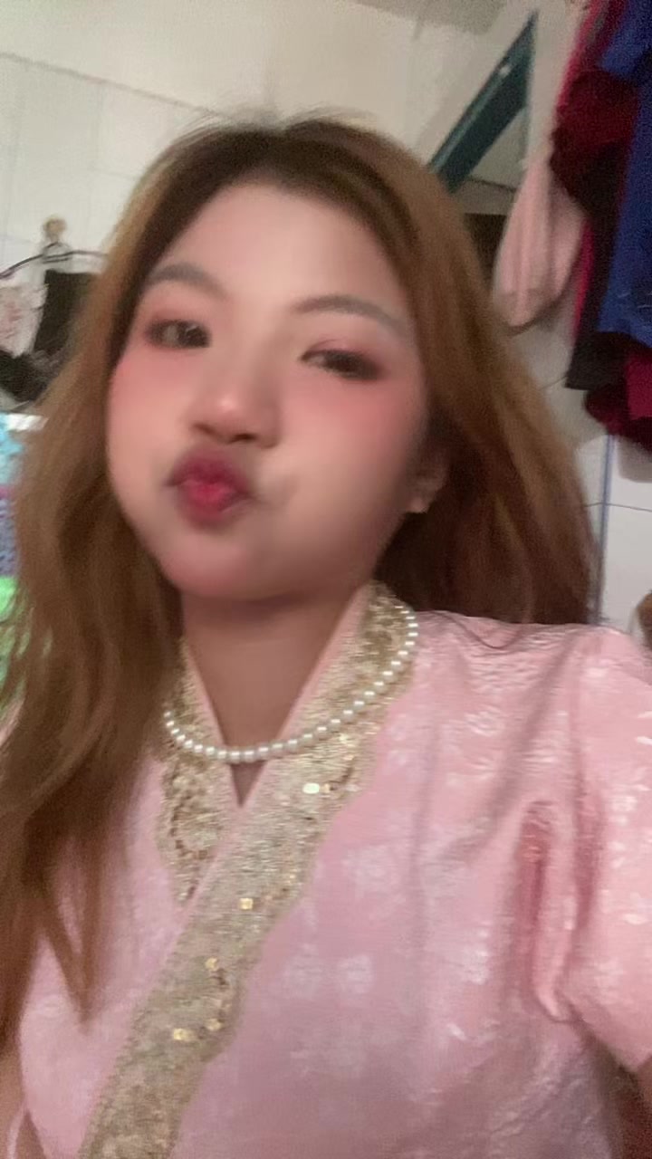 @หนู พลอย🇬🇲🇱🇹
