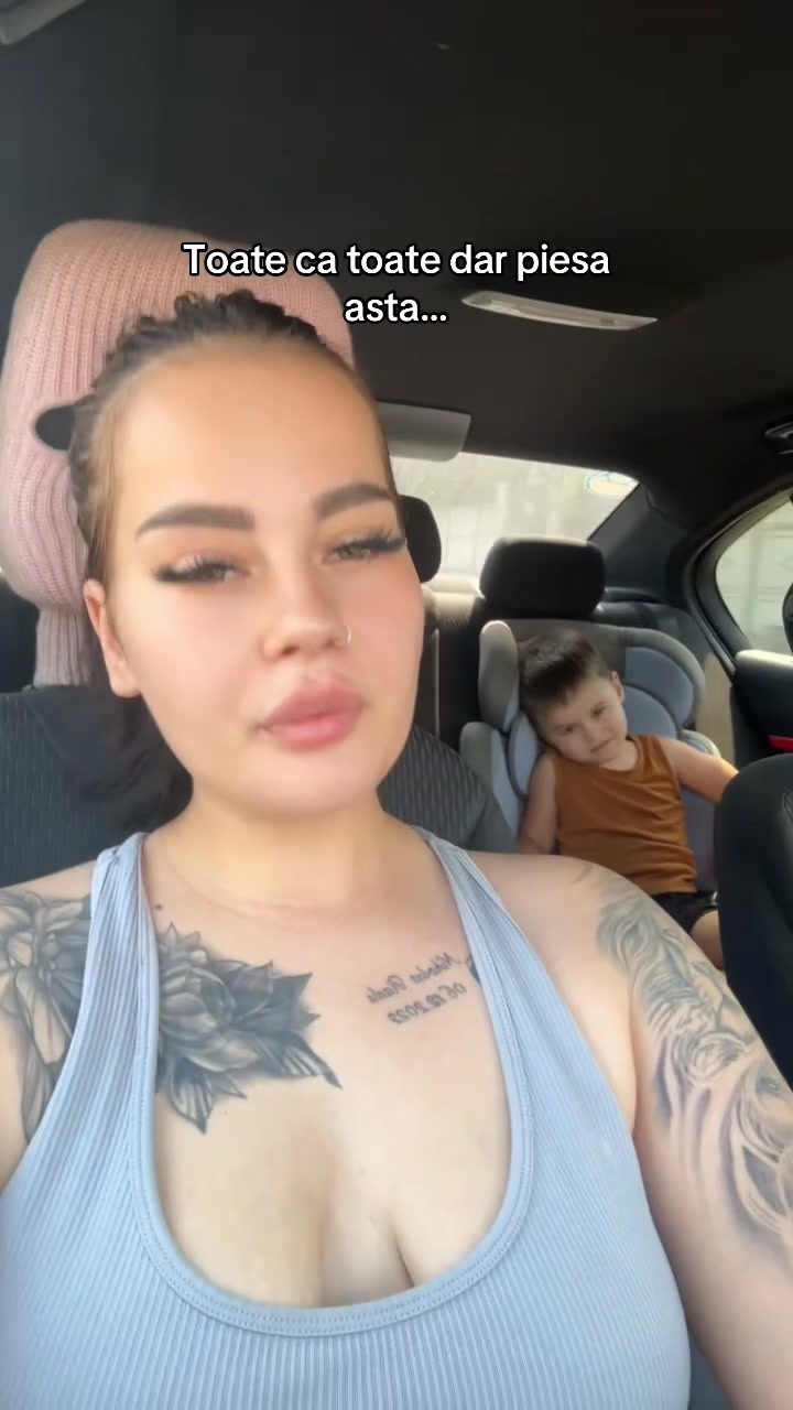 @Andreea🩵