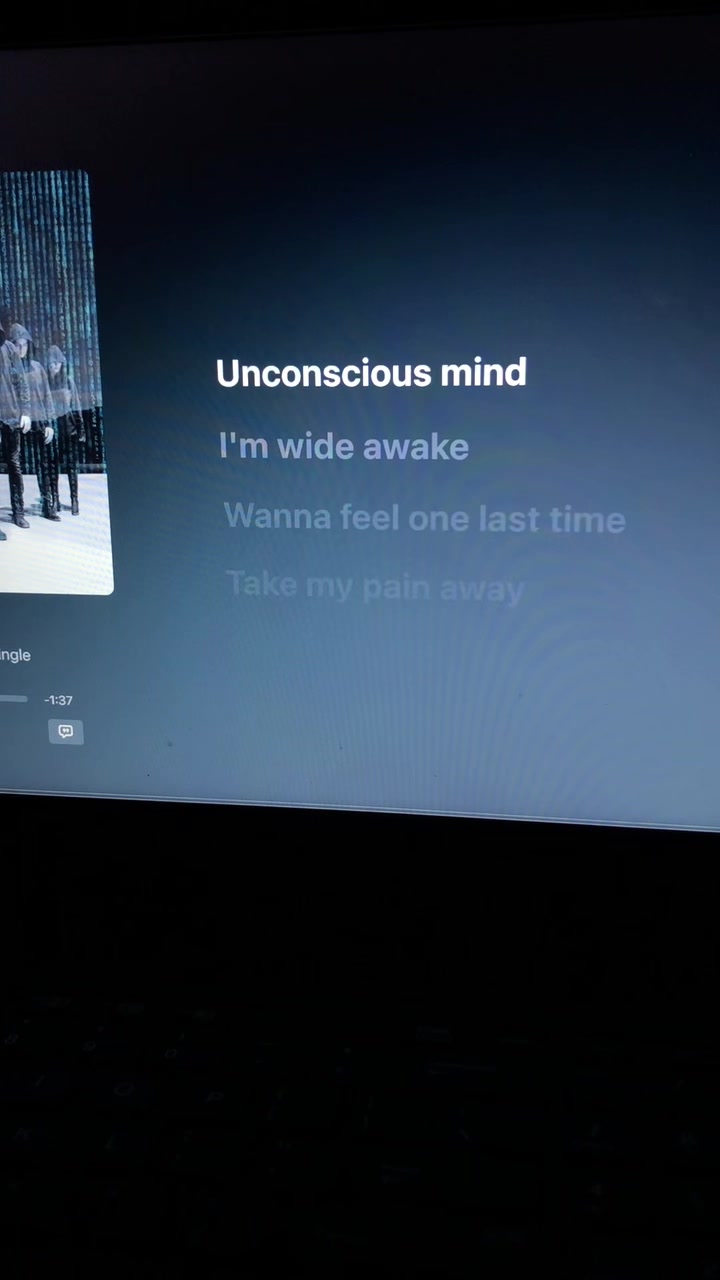 @Lyrics in ur mind 🎶