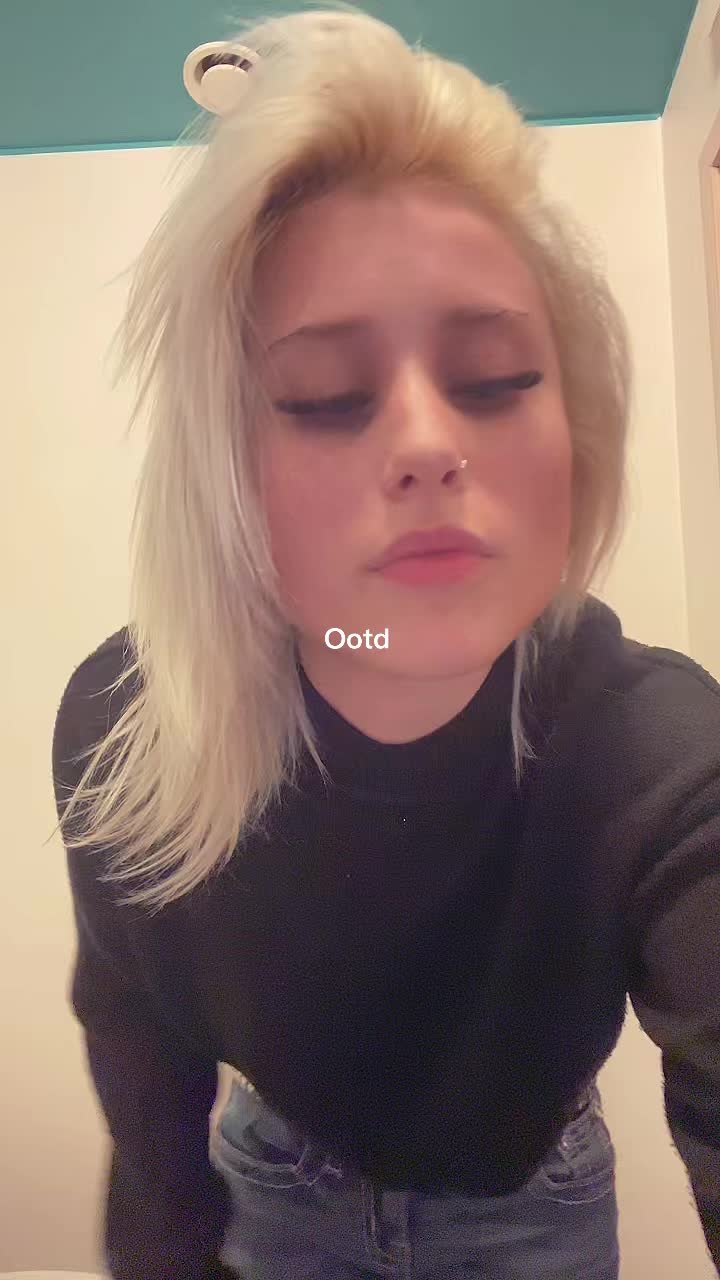 @&rdquo;T&ouml;rnrosa&rdquo;