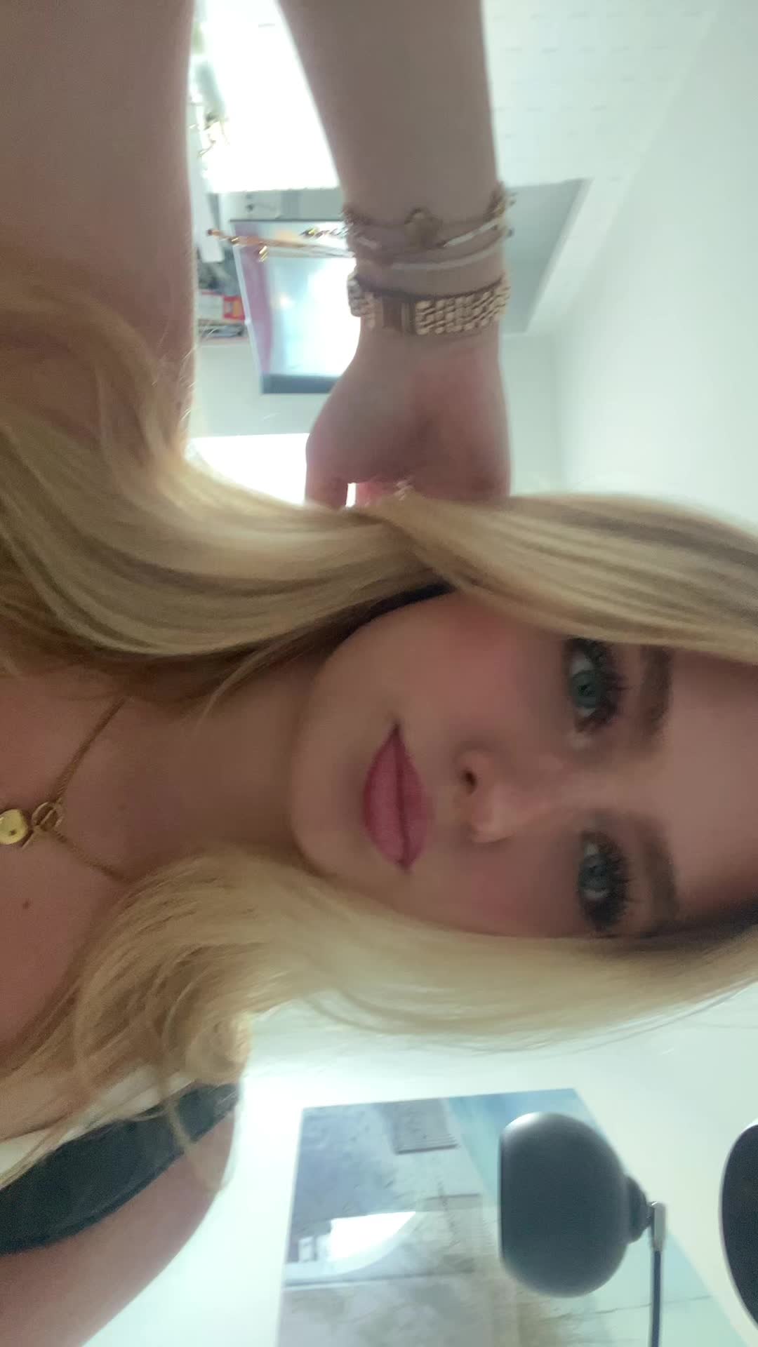 @marie
