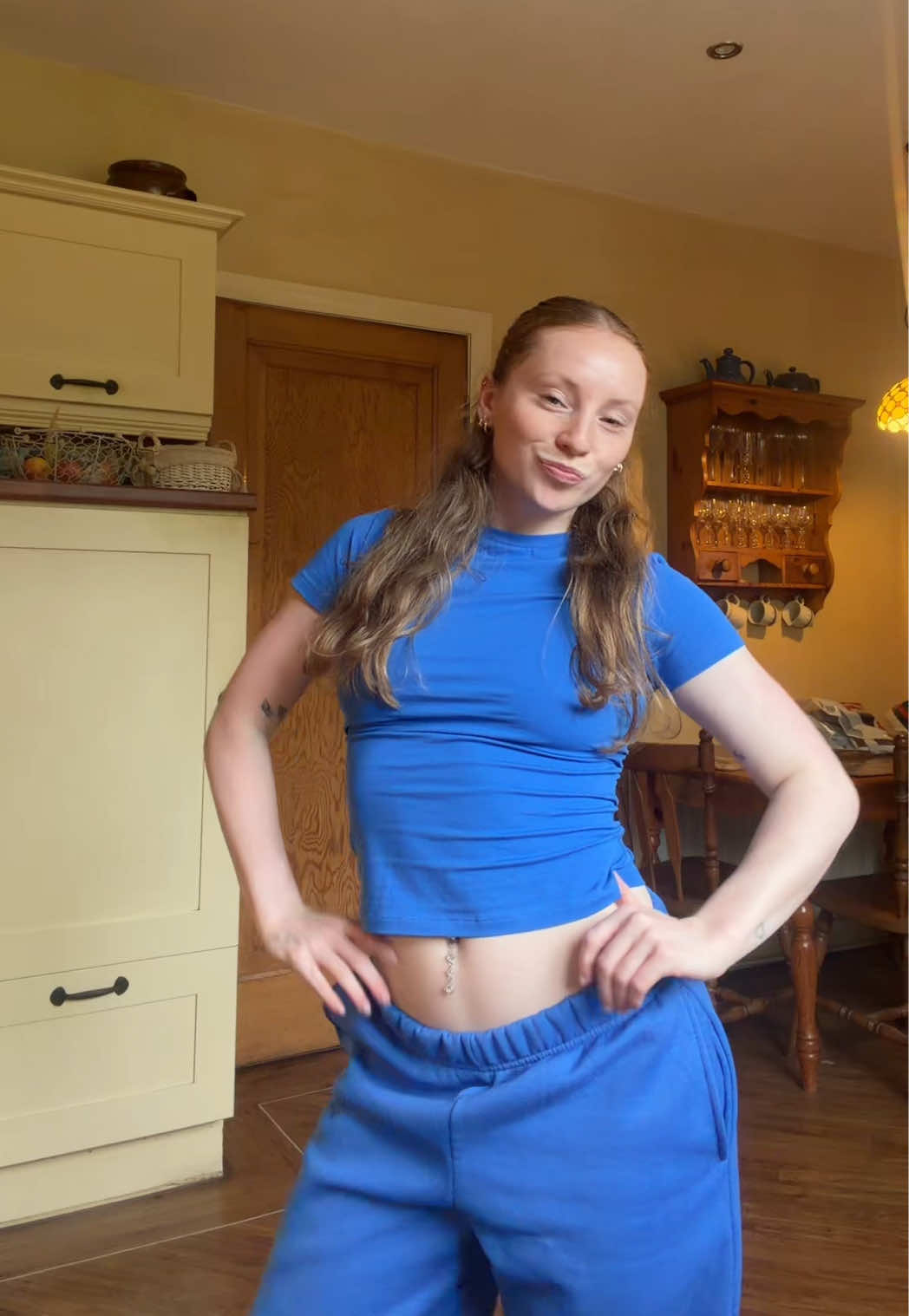 @keziamortimer
