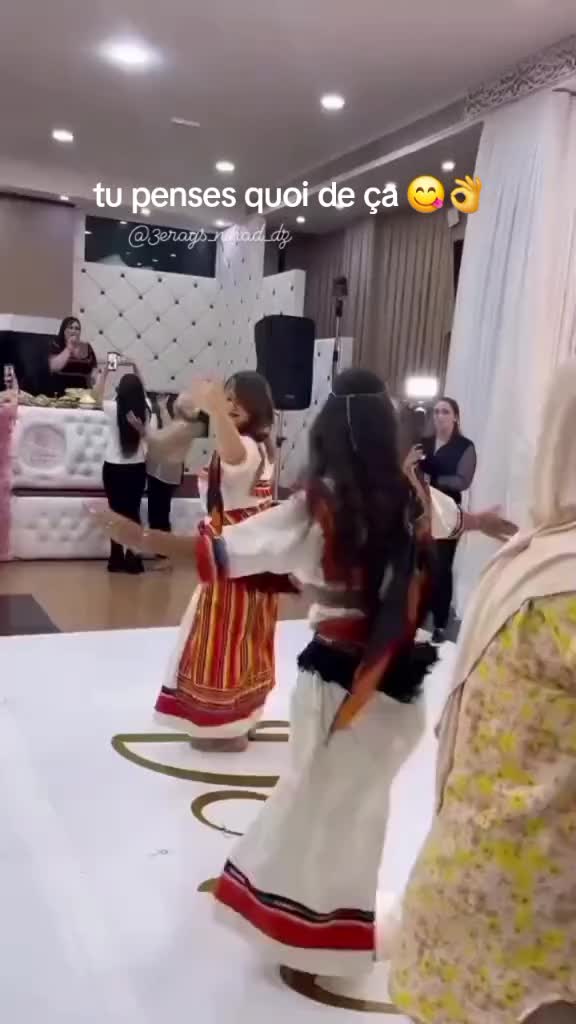 @ⵣ