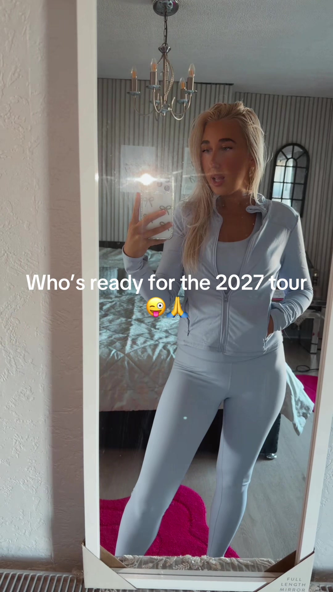 @Ellie Naisbitt🧸✨🤎