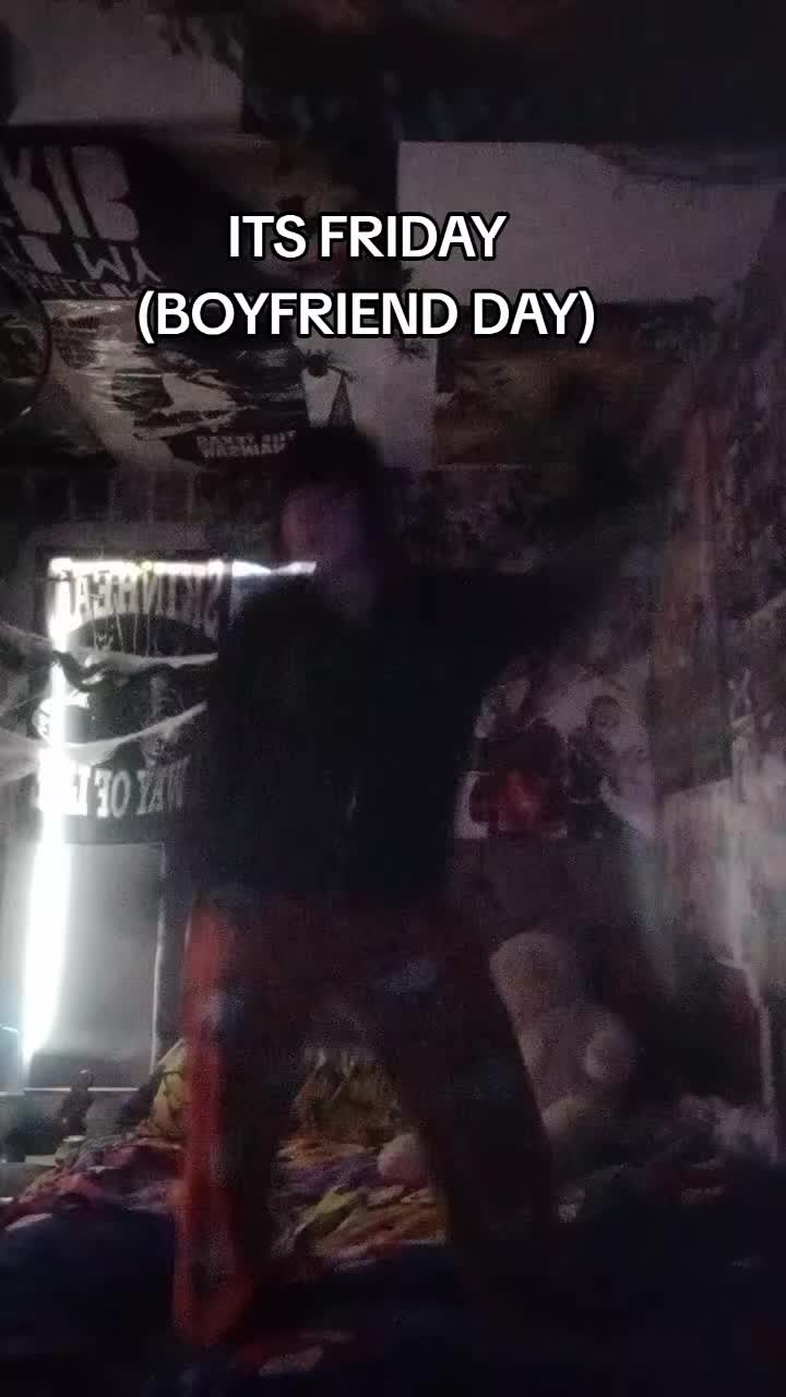 @Skunkz🦨🦨