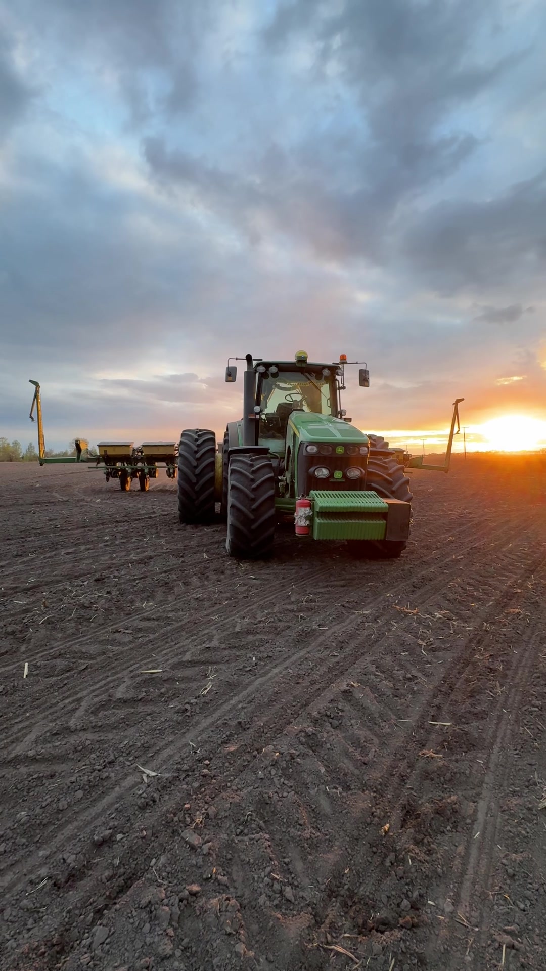 @Sasha🇺🇦John Deere🇺🇦🚜🌾🌽