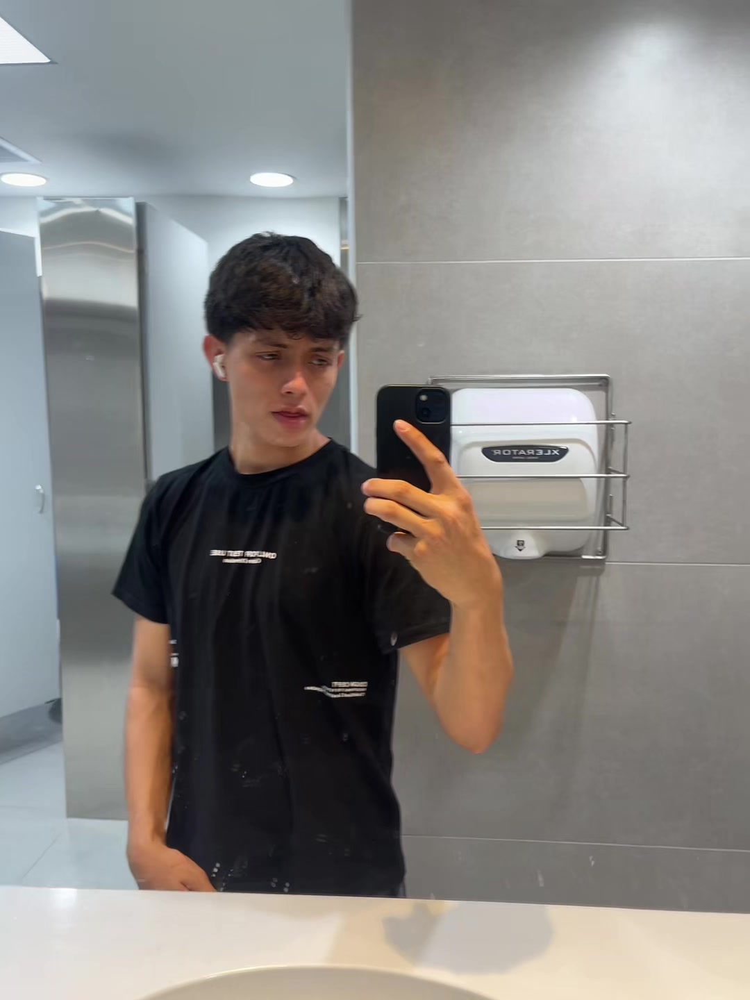 @𝘔𝘢𝘪𝘬𝘦𝘭 🕷️