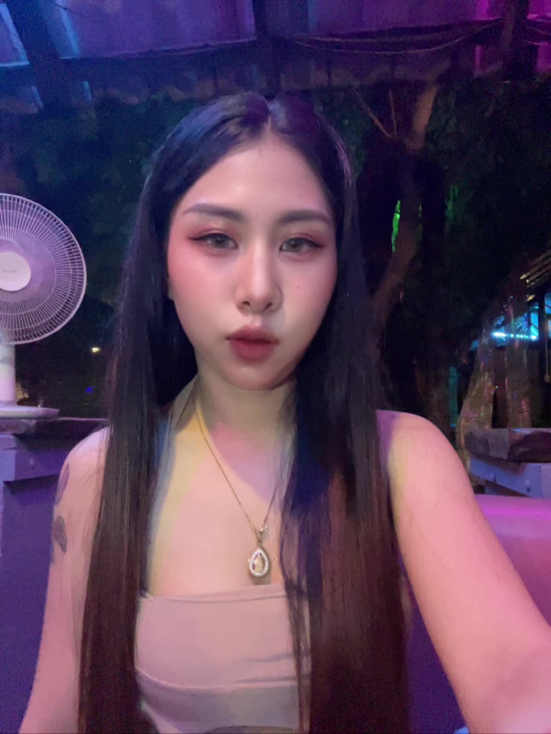@&bull;พะ พลอย
