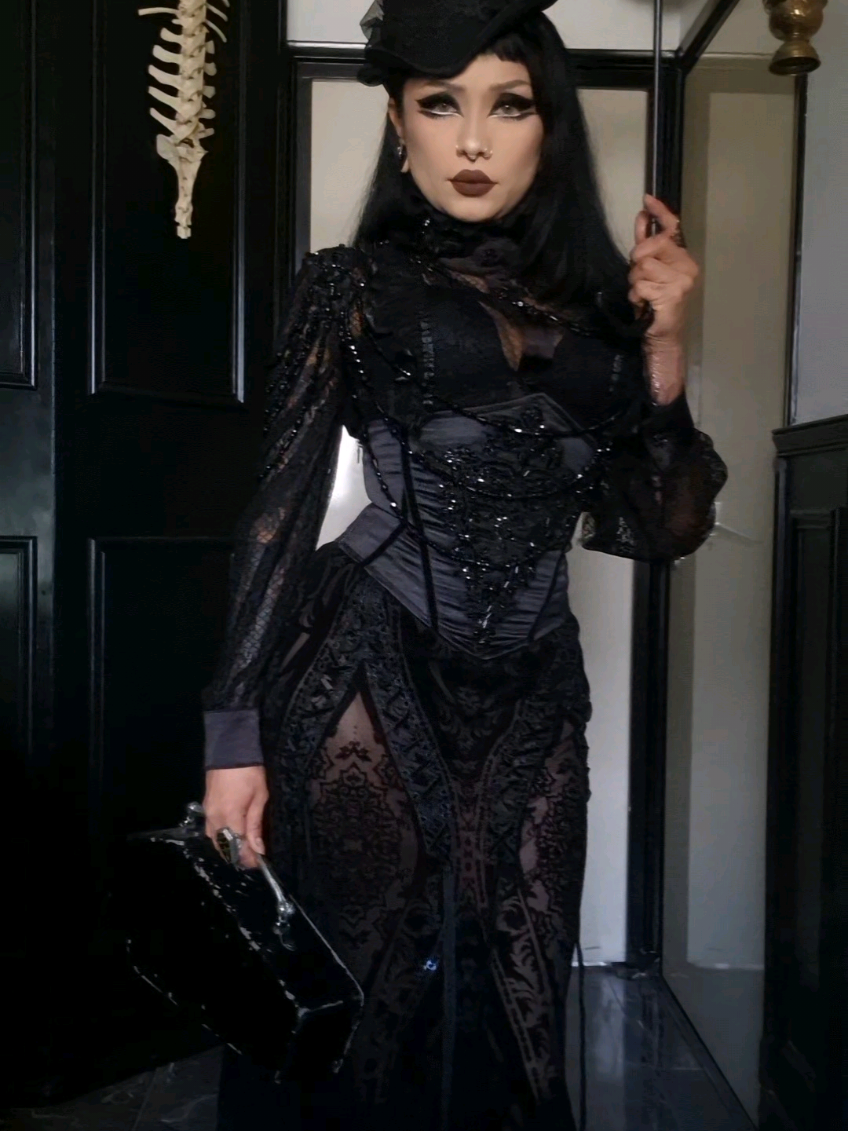 @𝕬𝖓𝖆 𝕽𝖔𝖘𝖆 🥀