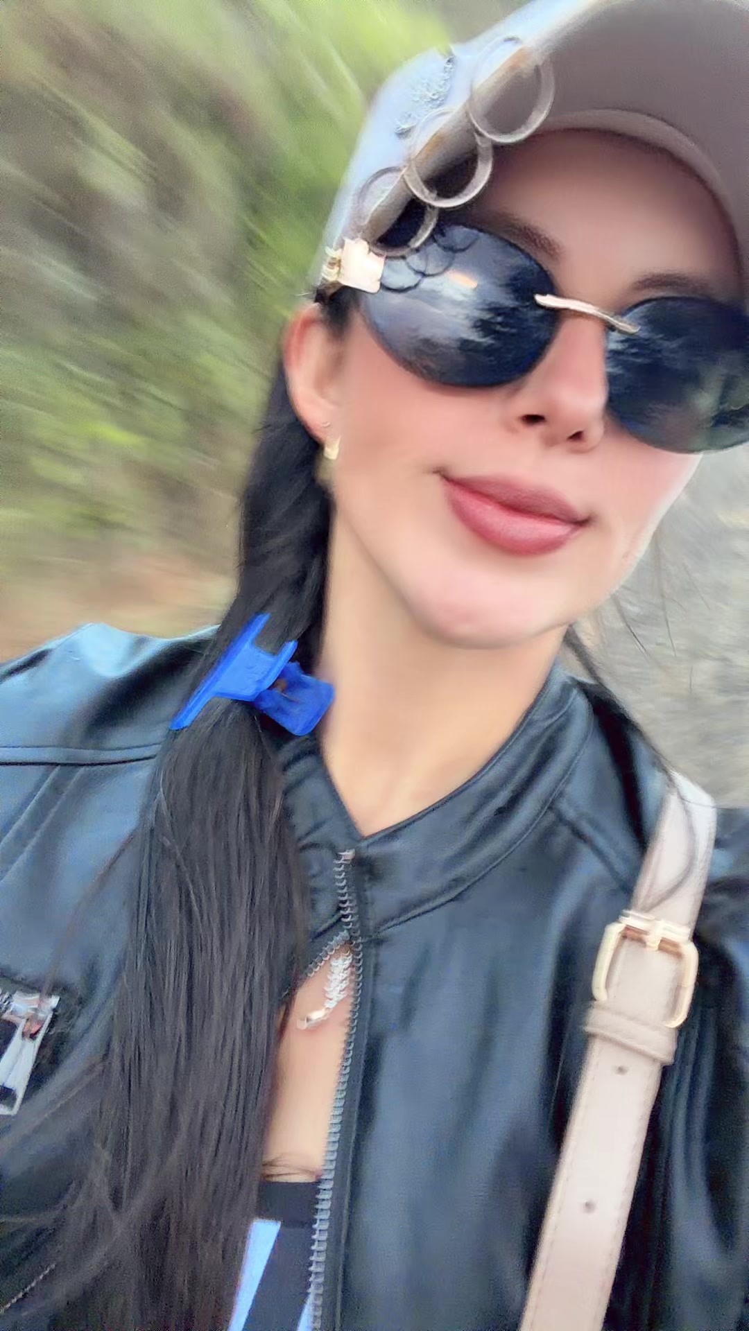 @Yucely