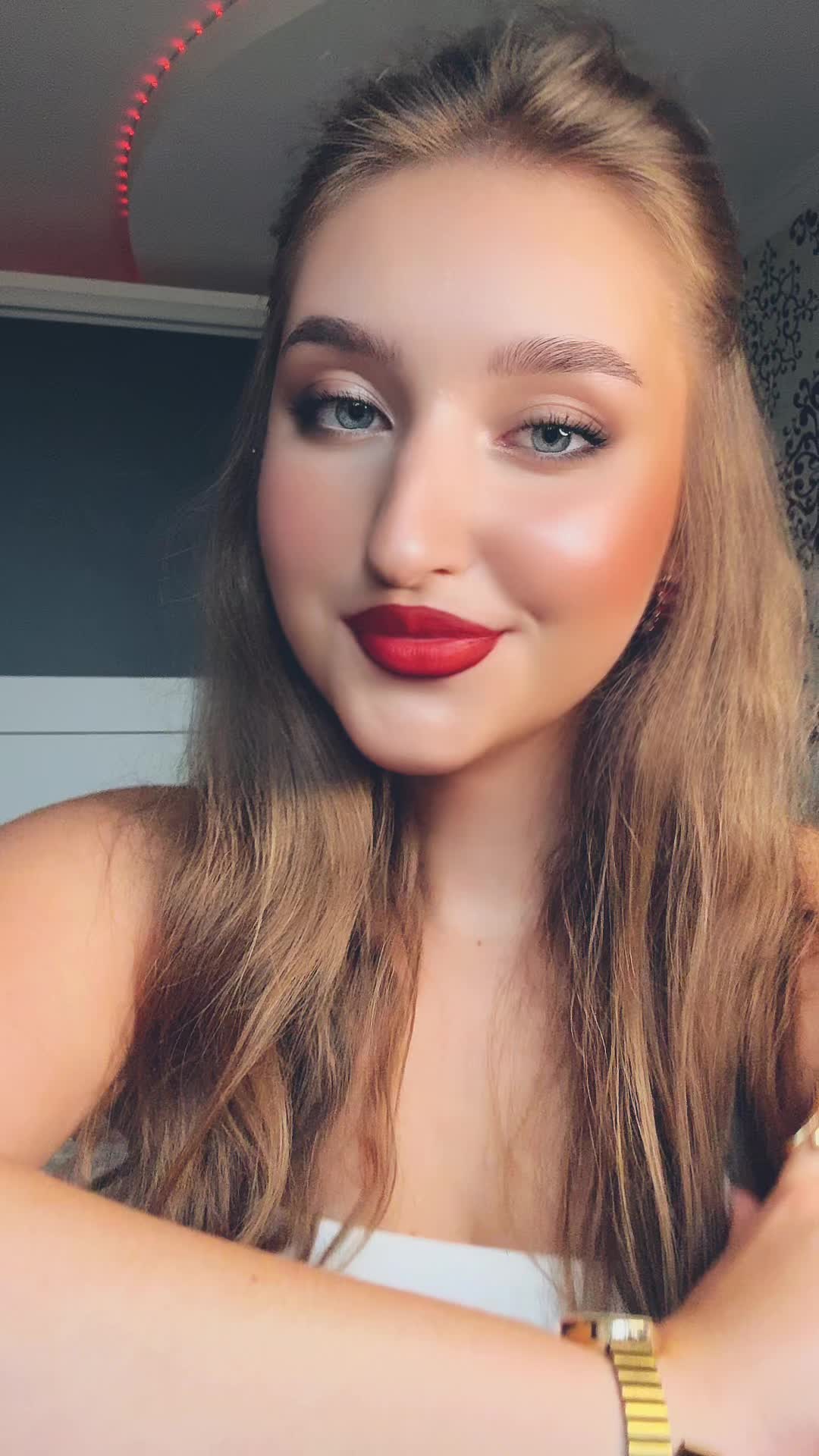 @ADELINA T | CONTENT CREATOR 💎