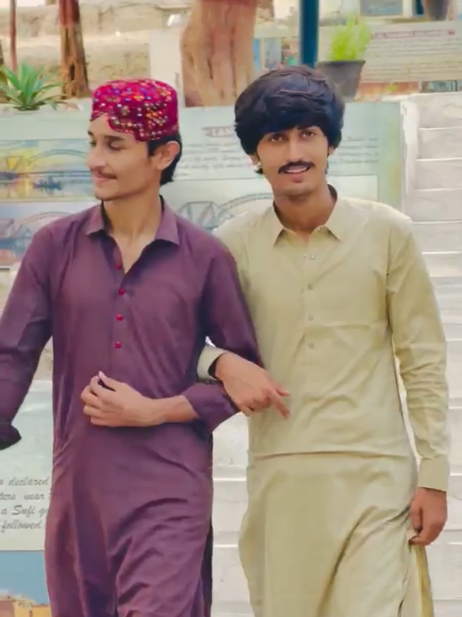 @HUSSAIN 🥀🤍🥀