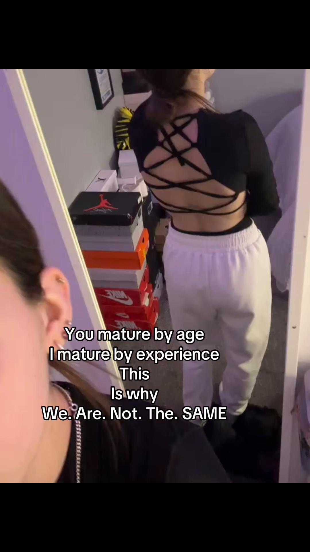 @🖤