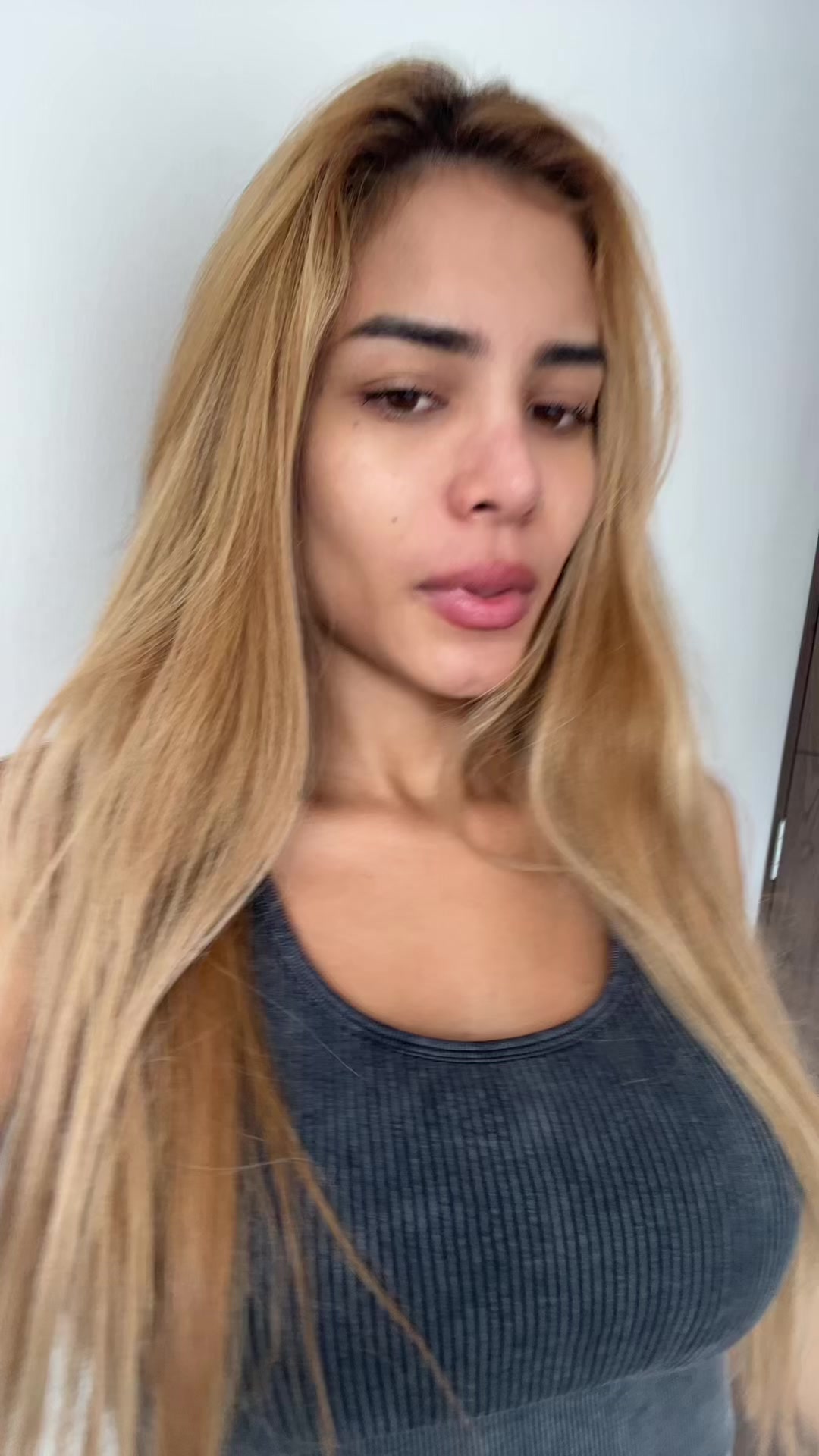 @SOF&Iacute;A🤍