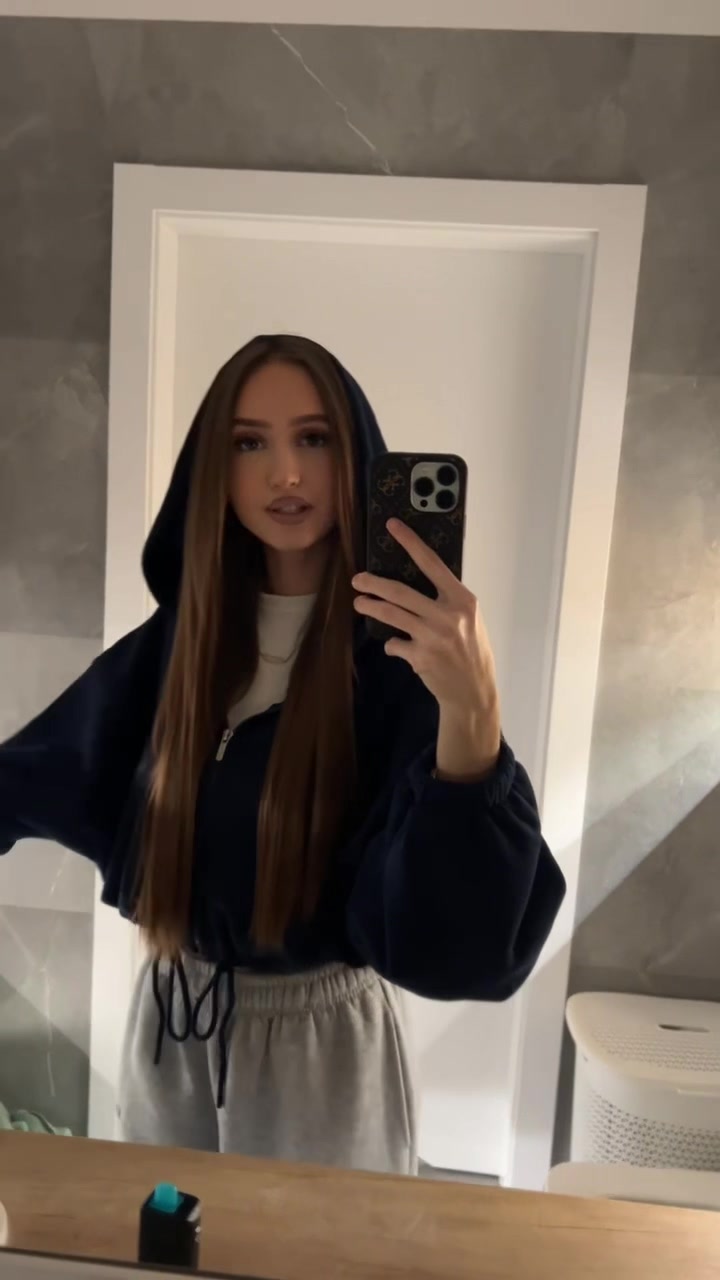 @𝐀𝐧𝐠𝐞𝐥𝐚