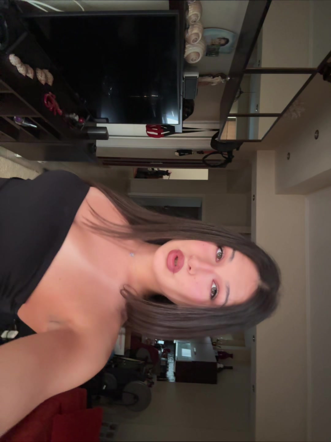 @𝓐𝓷𝓪