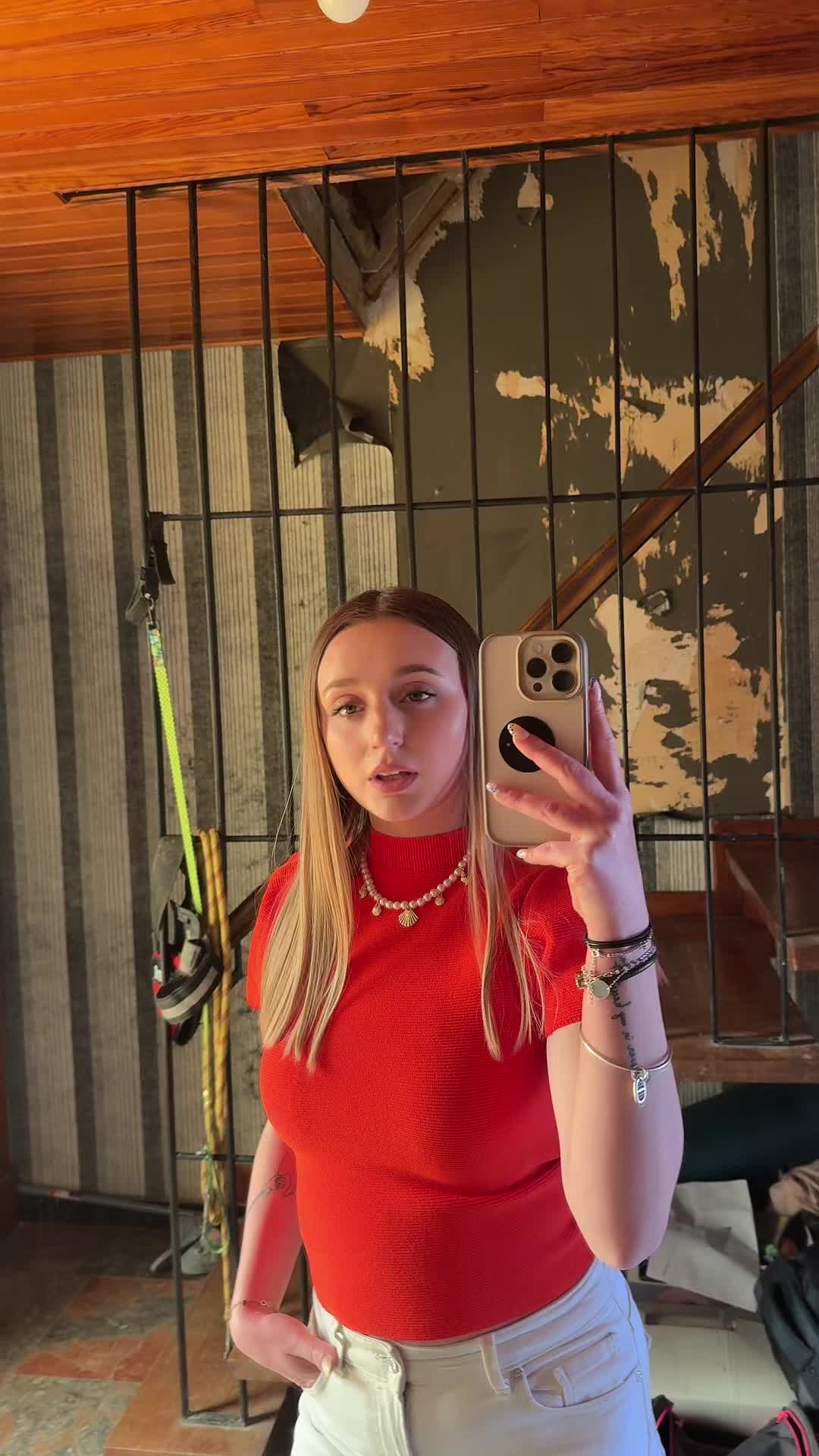 @🥥