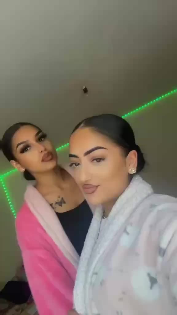 @Elyasa_Anastasia
