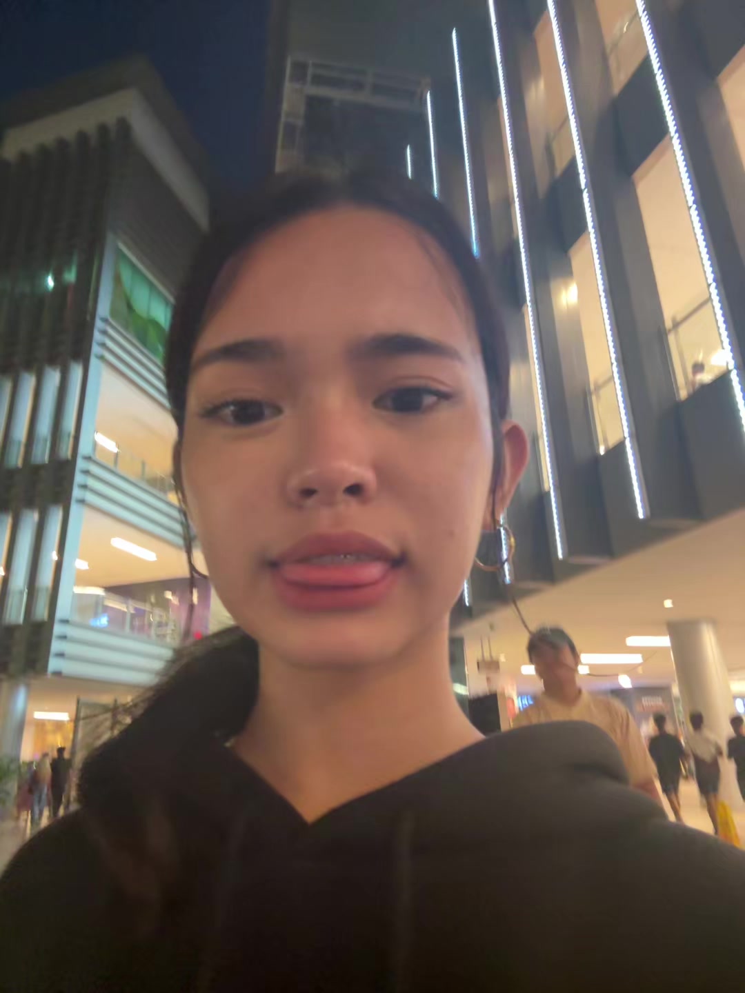 @K.