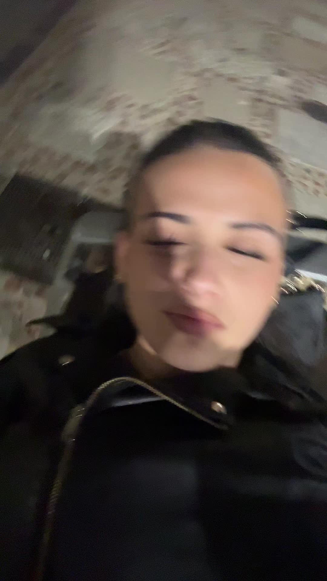 @Luna