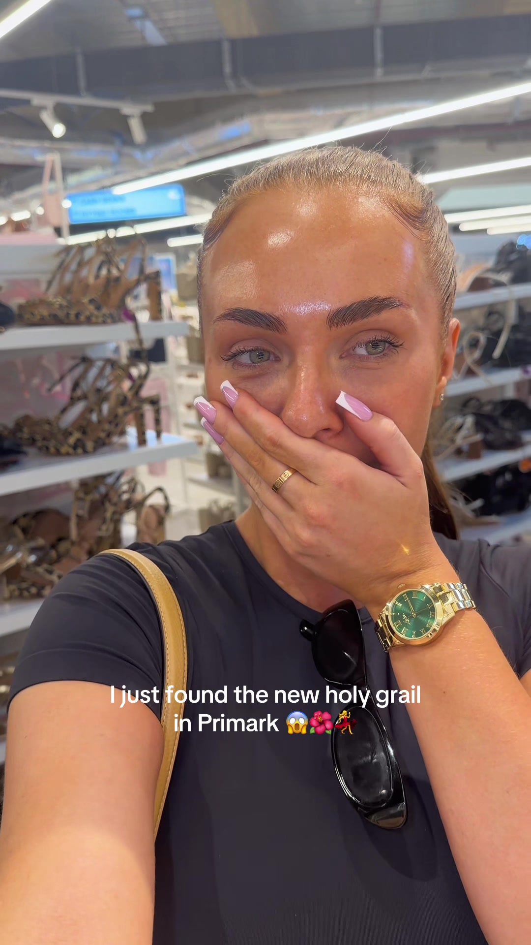 @Demi Jones